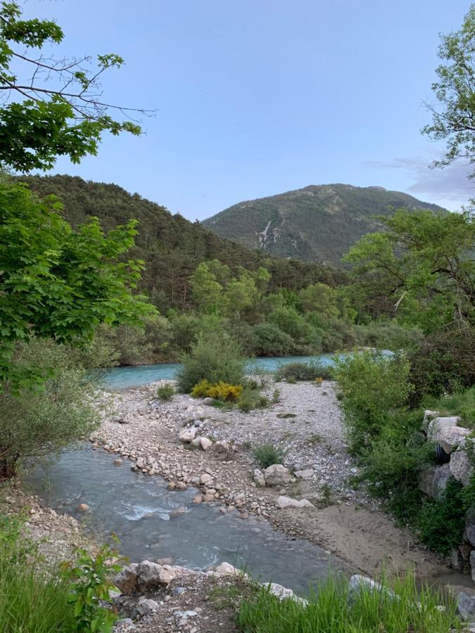 Le Long Du Verdon Castellane Exterior photo